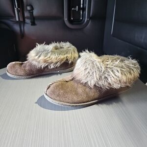 Woolrich Grand Lodge Faux‎ Fur Brown Suede Leather Moccasin Slippers Women's 9